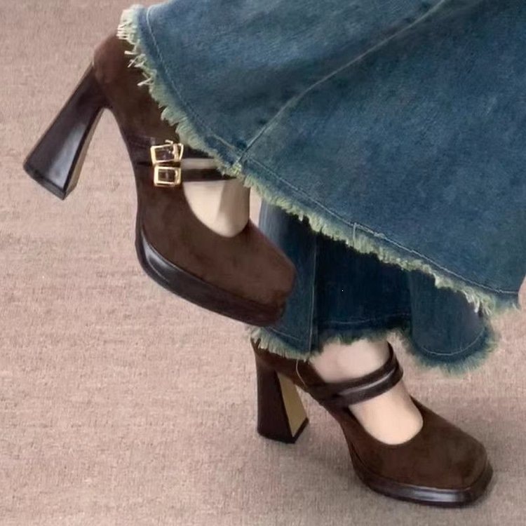 Vintage Fashion Women Dresses - Zapatos Mary Jane Vintage de Tacón