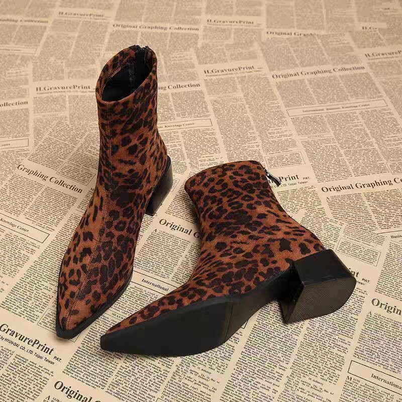 Vintage Fashion Style - Nuevos botines modernos de tacón bajo